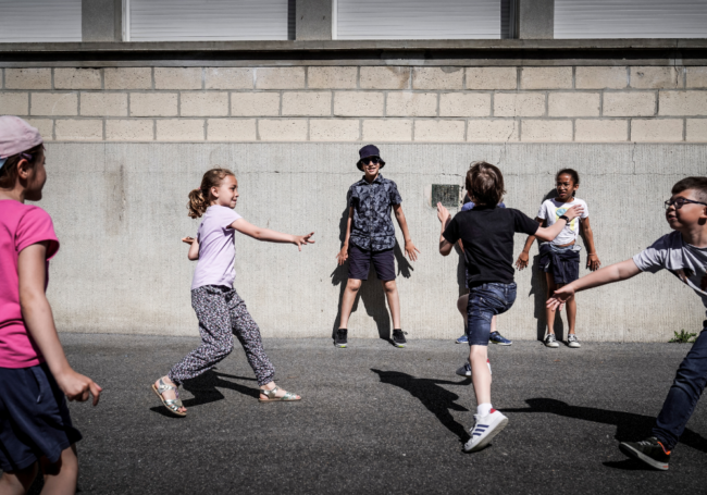 leo-pro-enfants-cour-recre-sport-1