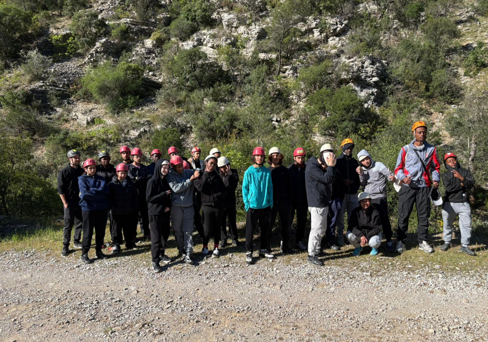 Raid sportif avec des jeunes des structures Léo Lagrange Animation en PACA